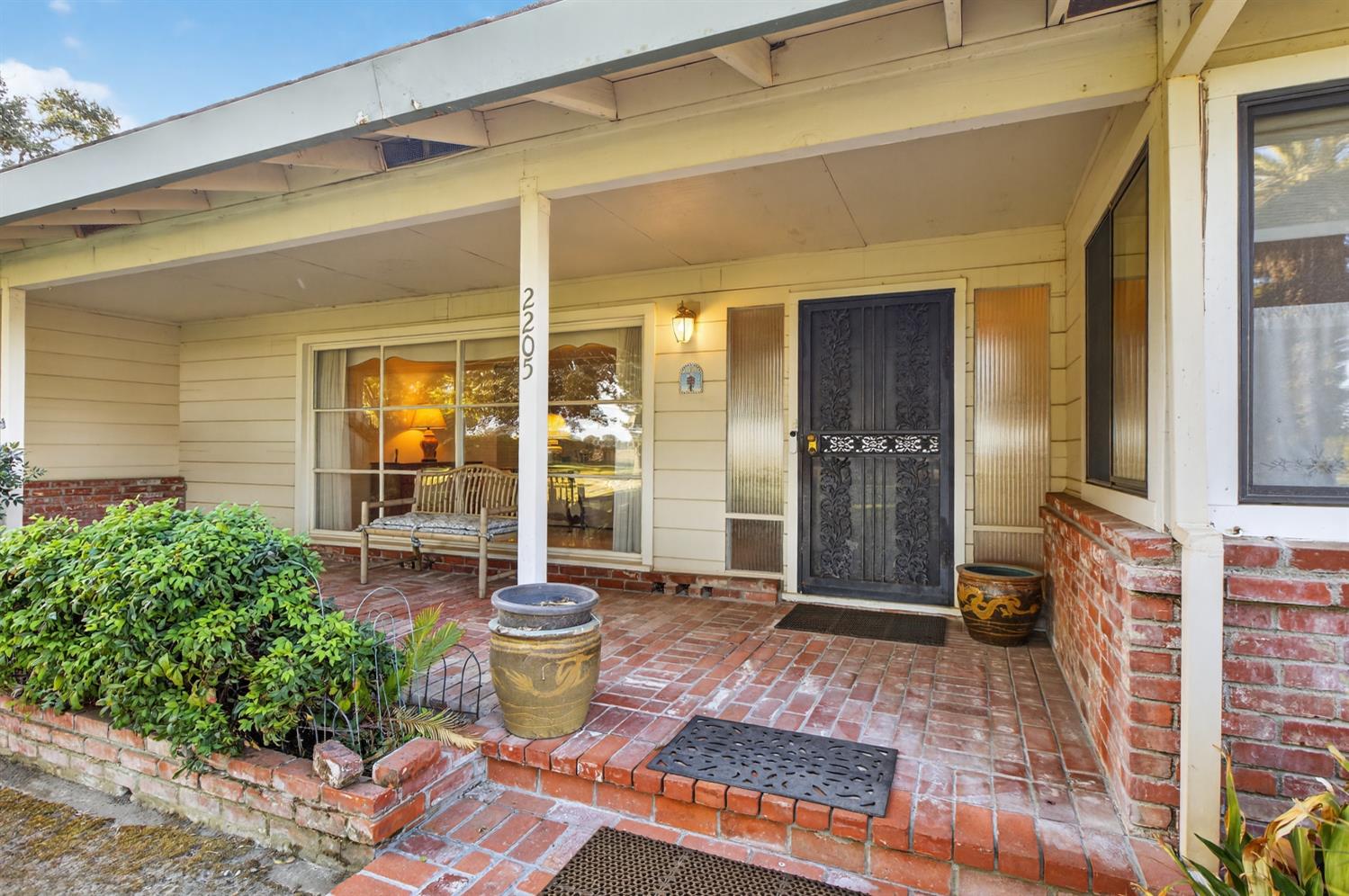 2205 DAVIS Road