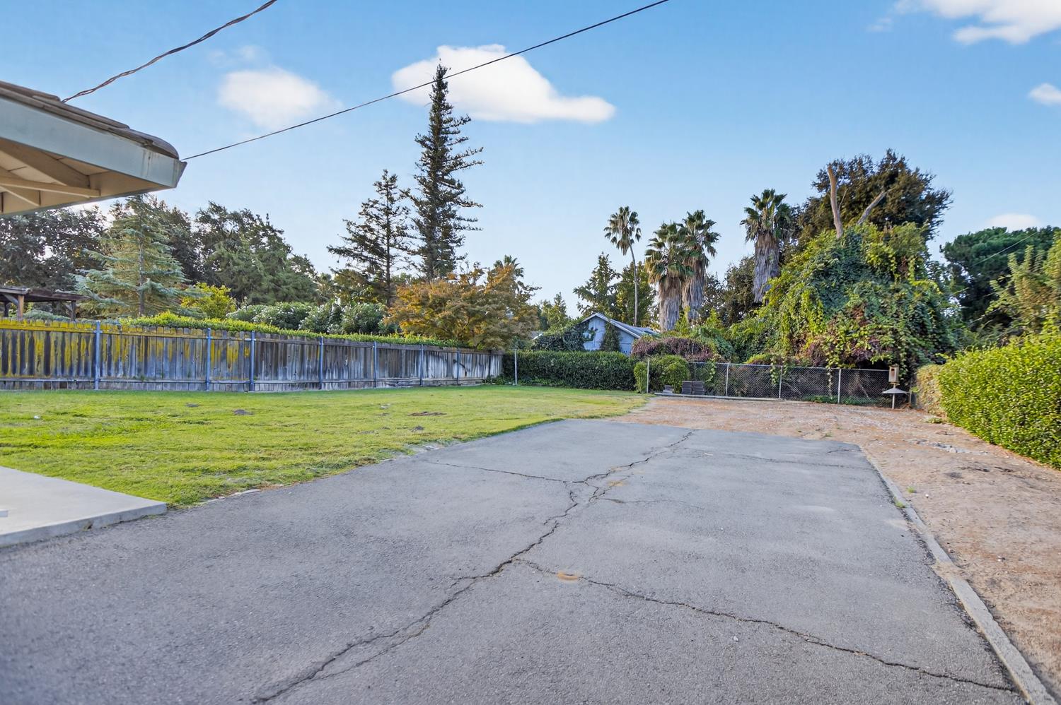 2205 DAVIS Road
