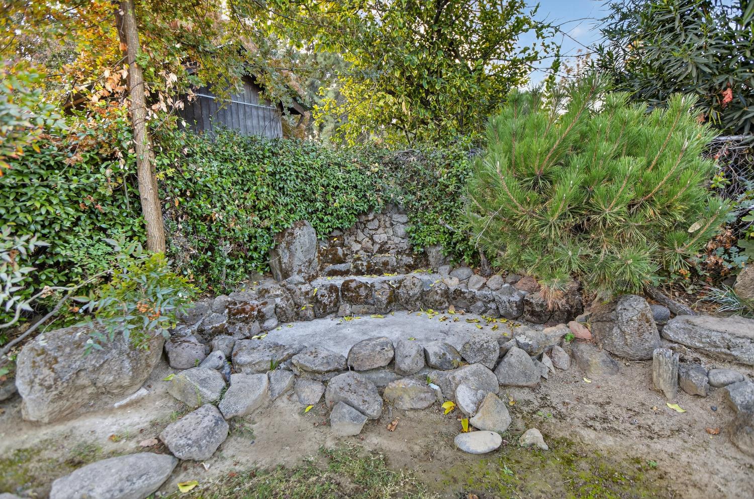 2205 DAVIS Road