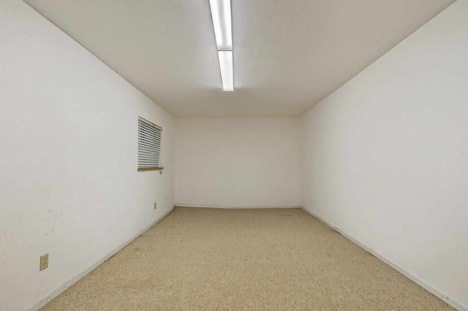 2205 DAVIS Road