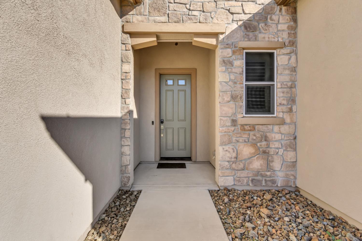 5076 Trailside Drive