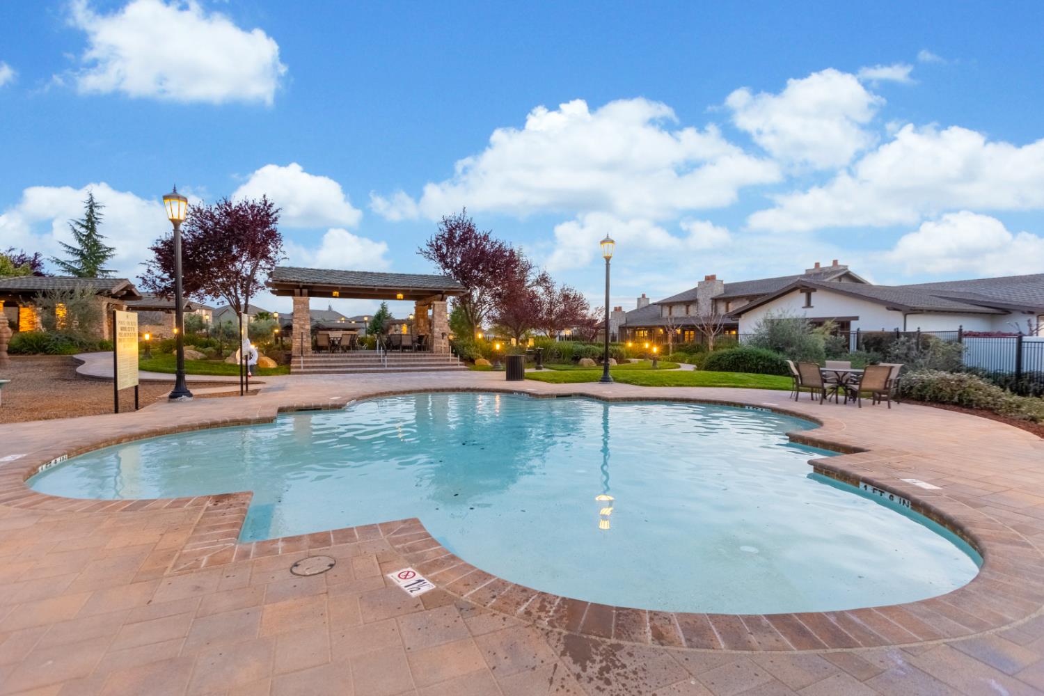 5076 Trailside Drive