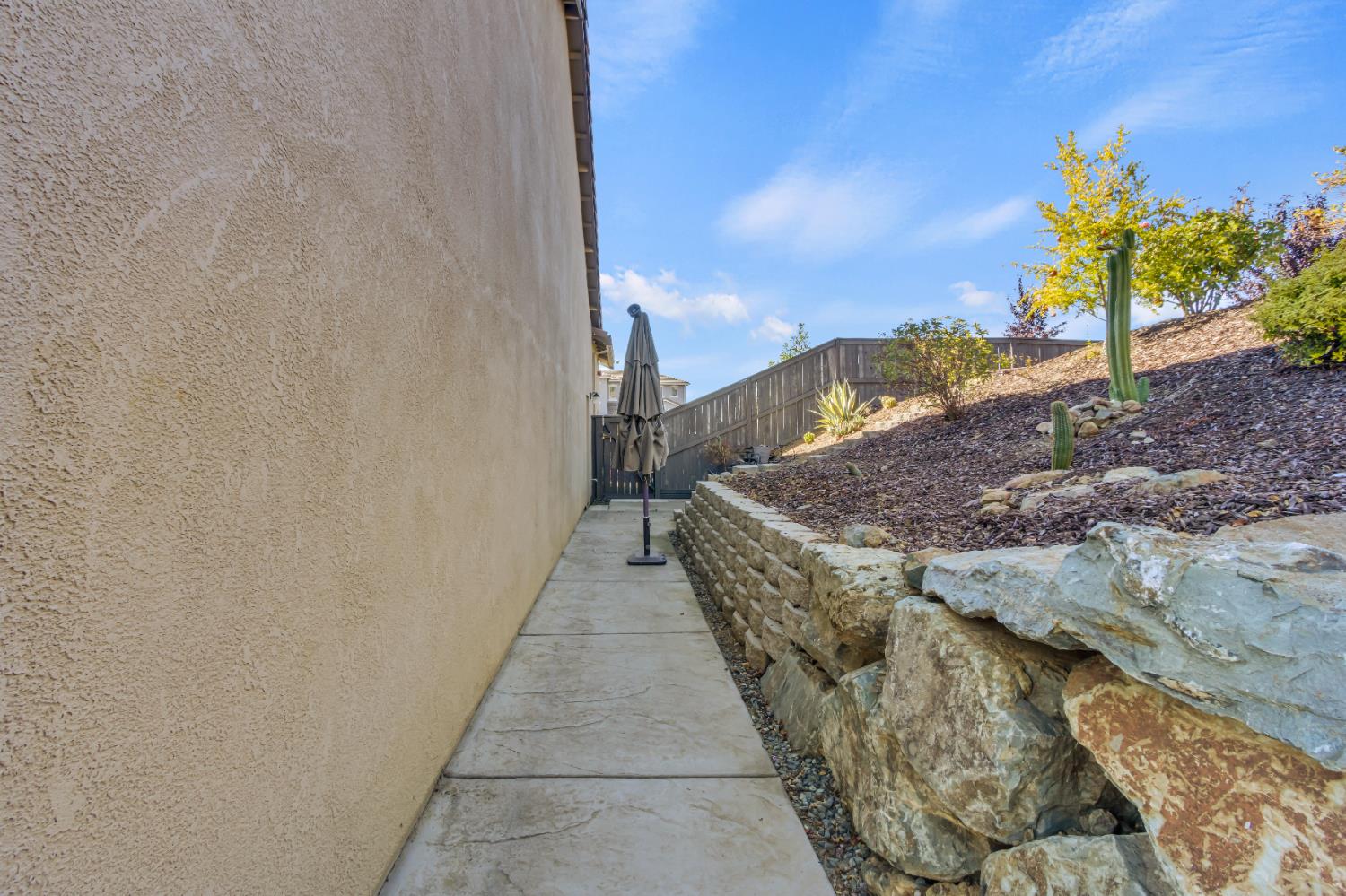 5076 Trailside Drive