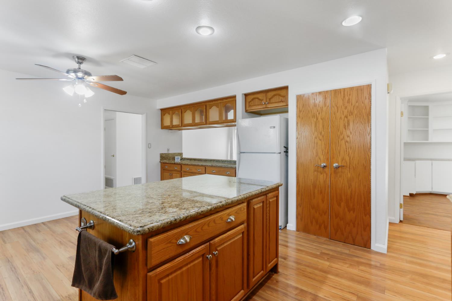 9018 El Oro Plaza Drive