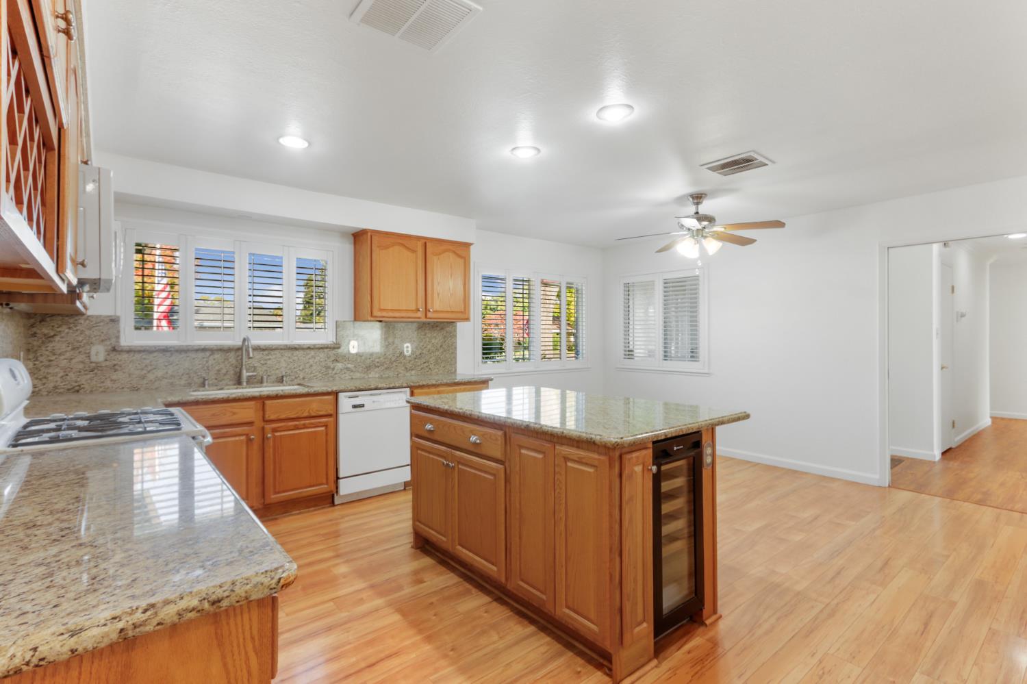 9018 El Oro Plaza Drive