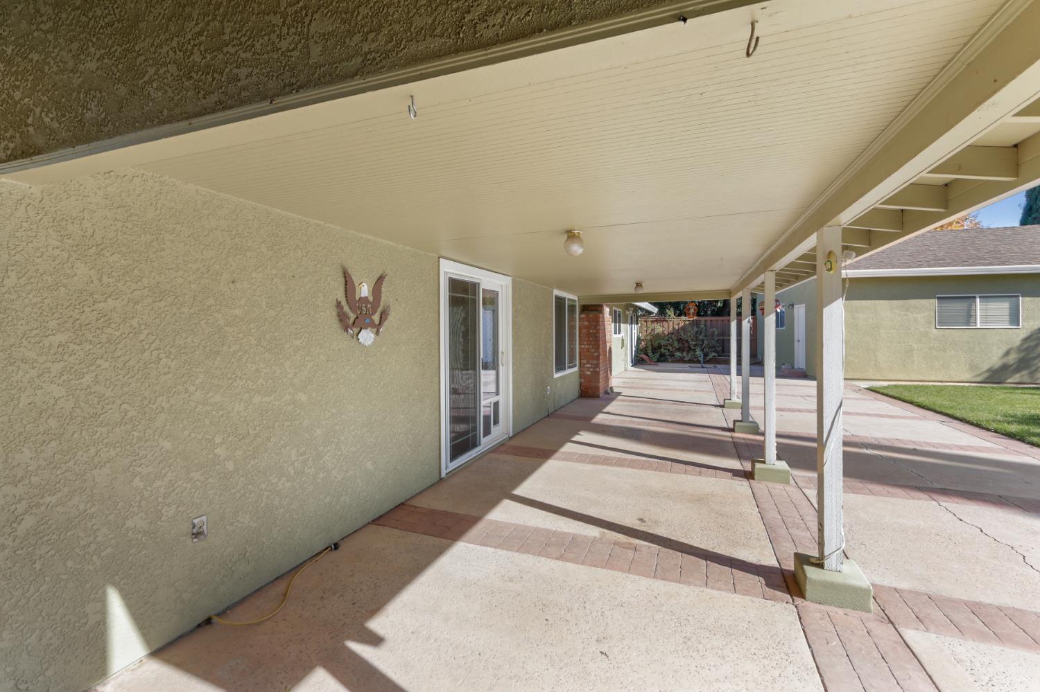 9018 El Oro Plaza Drive