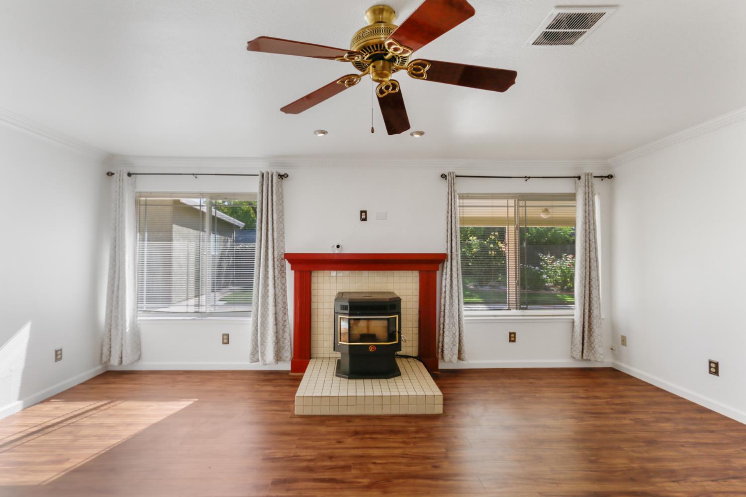 9018 El Oro Plaza Drive