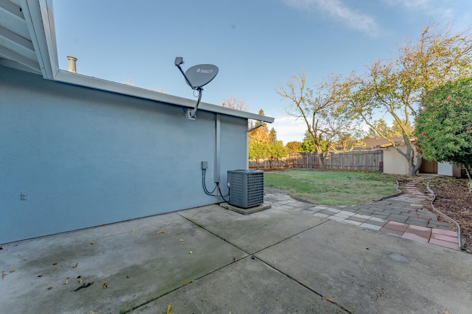 8631 Hummingbird Way