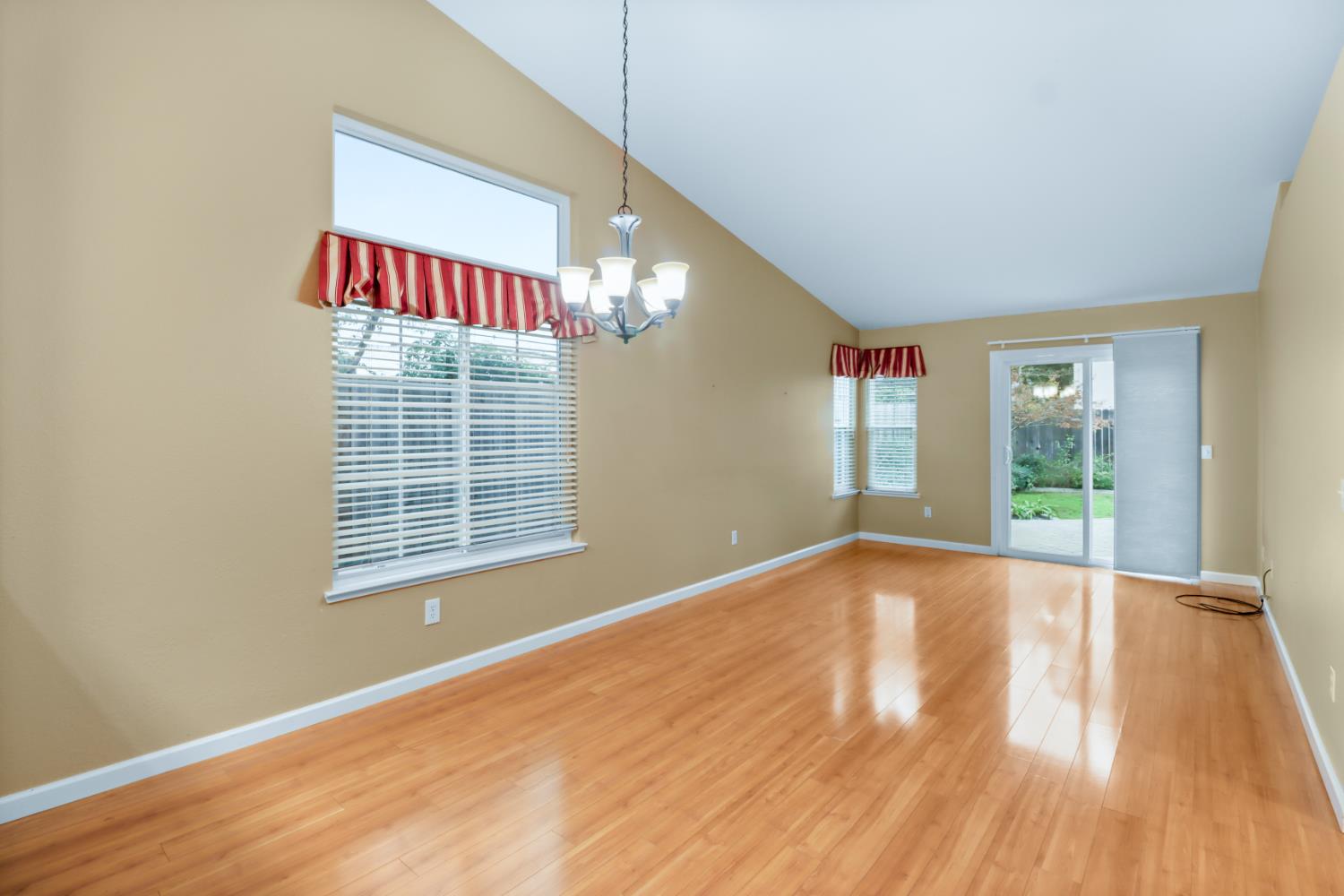 1421 Vigo Court