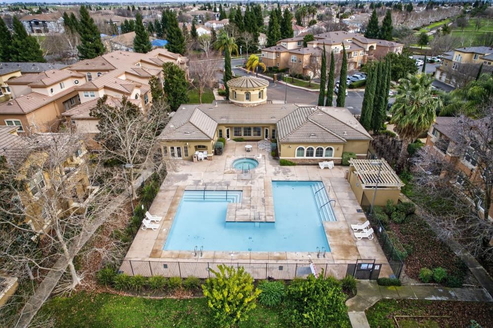 1900 Danbrook Drive 516