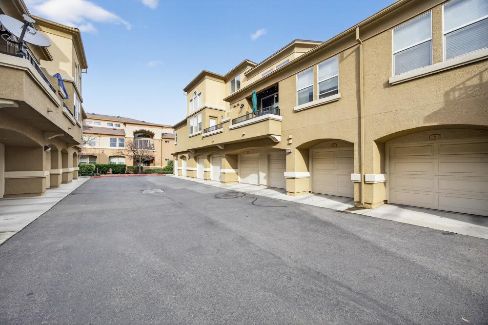 1900 Danbrook Drive 516