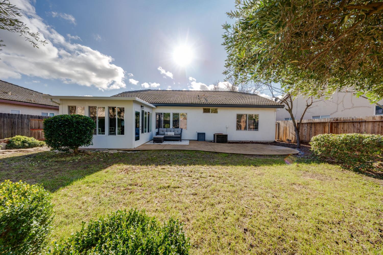 9904 Prairie Dunes Way