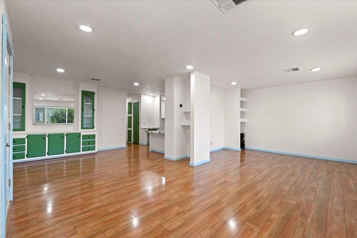 6300 Election Lane 118