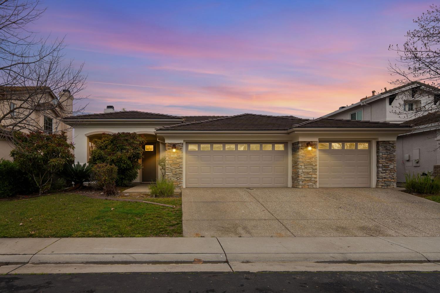9973 W Taron Drive