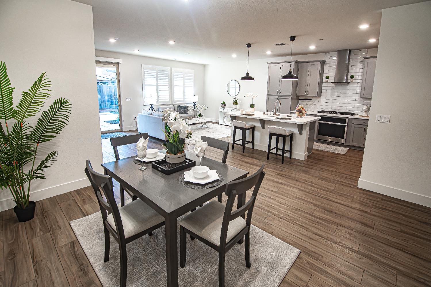 10352 CHARLES MORRIS Way