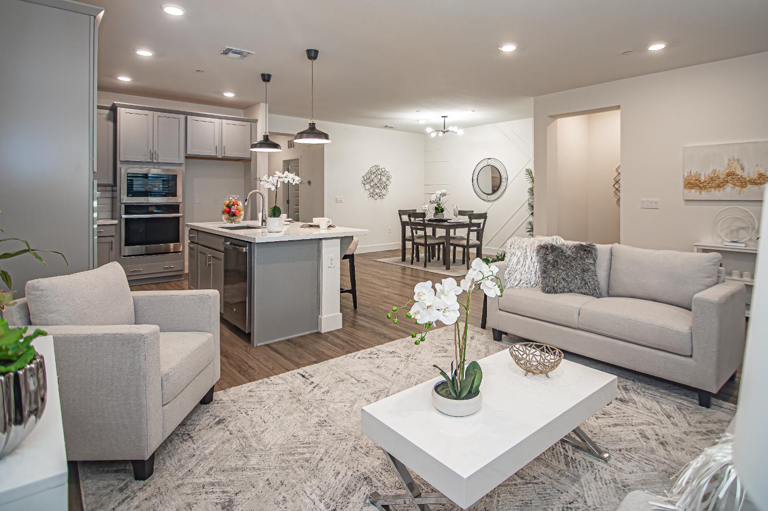 10352 CHARLES MORRIS Way