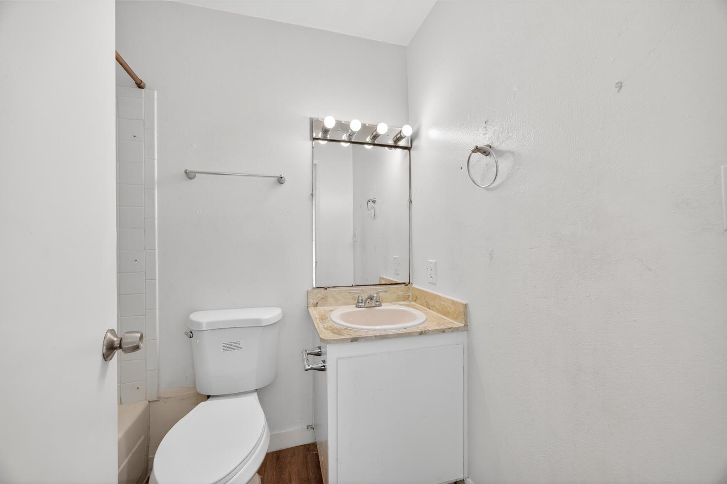 4479 La Cresta Way # 2