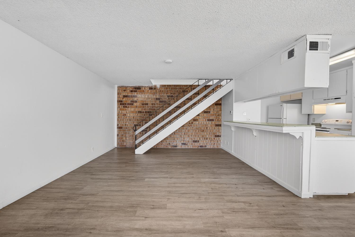 4479 La Cresta Way # 2