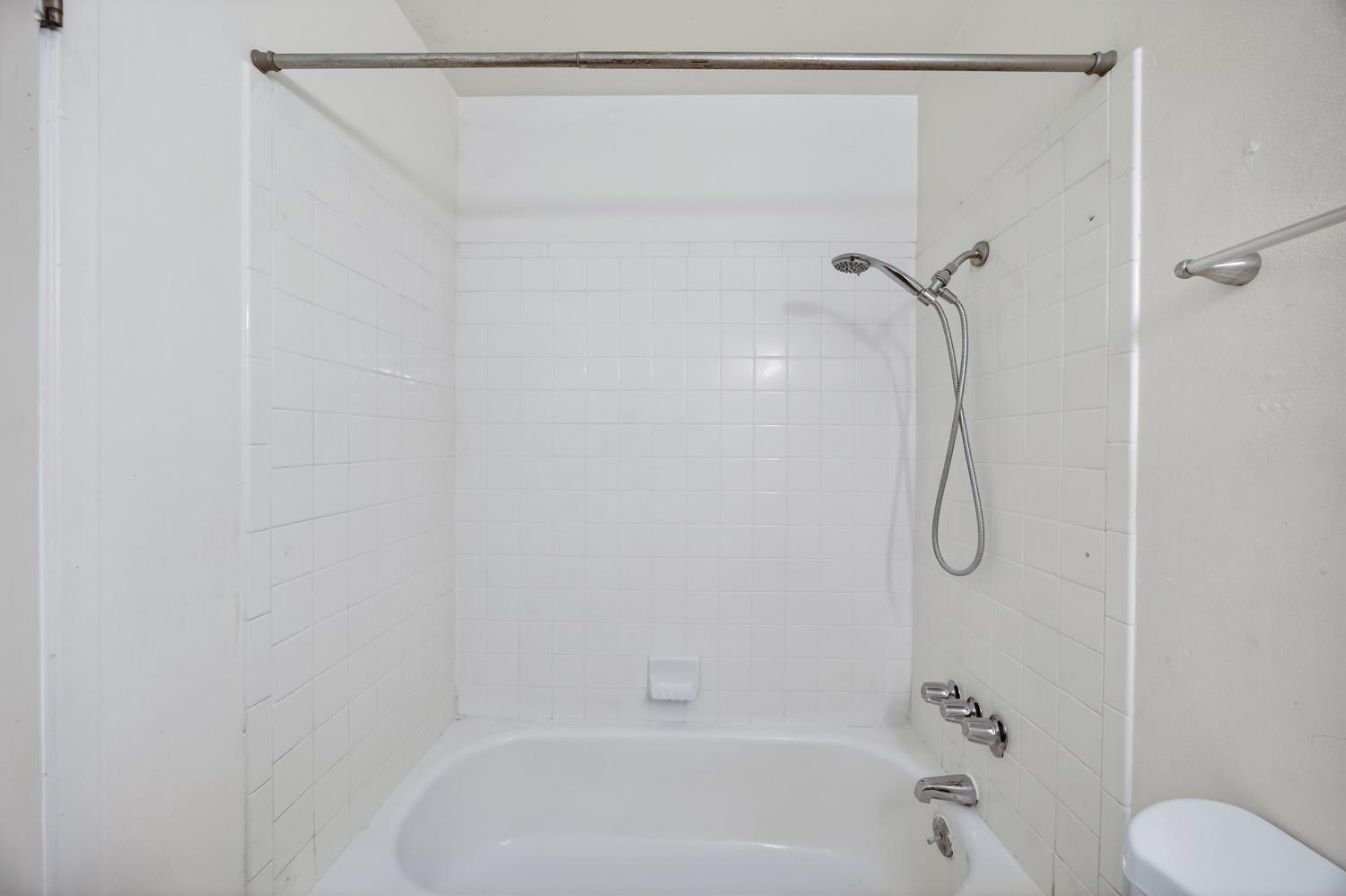 4479 La Cresta Way # 2