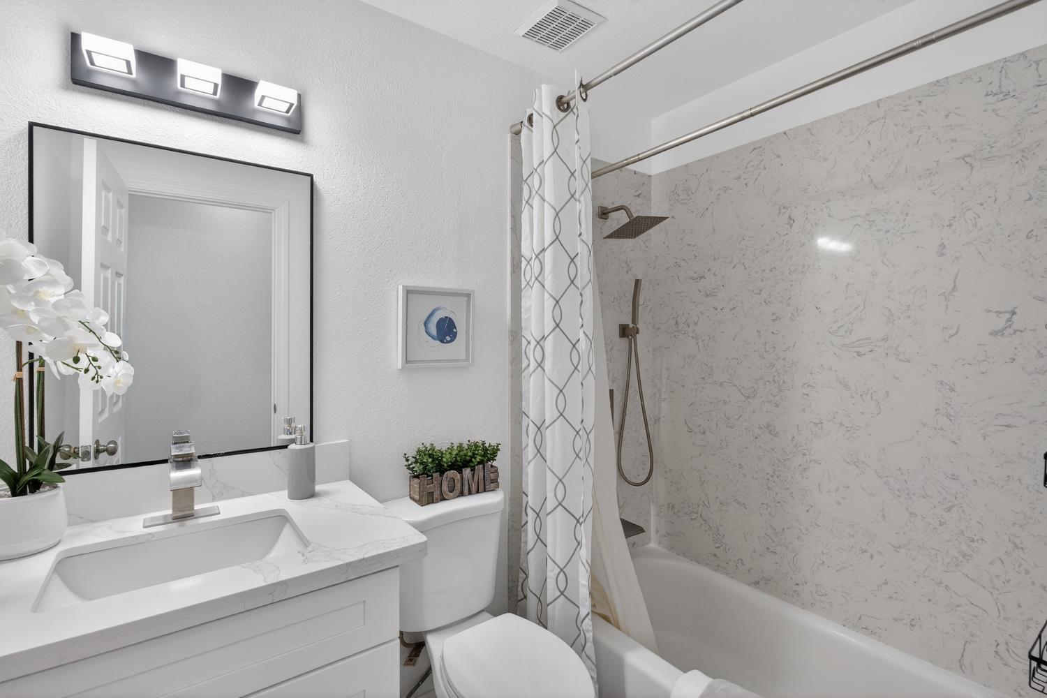 7821 SCOTTSDALE Drive