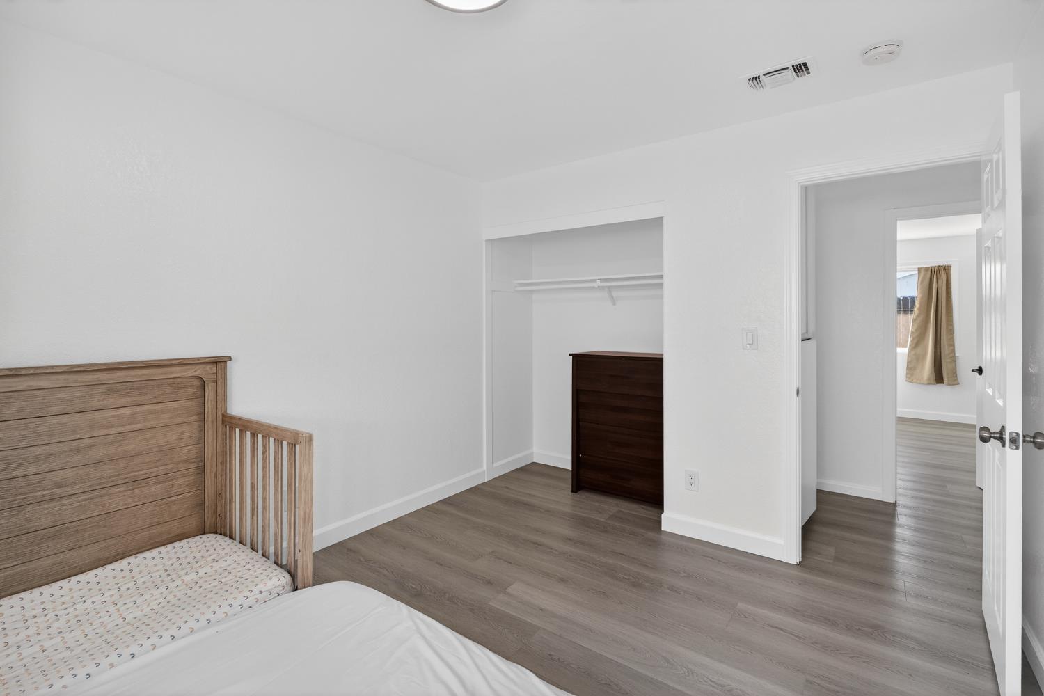 7821 SCOTTSDALE Drive