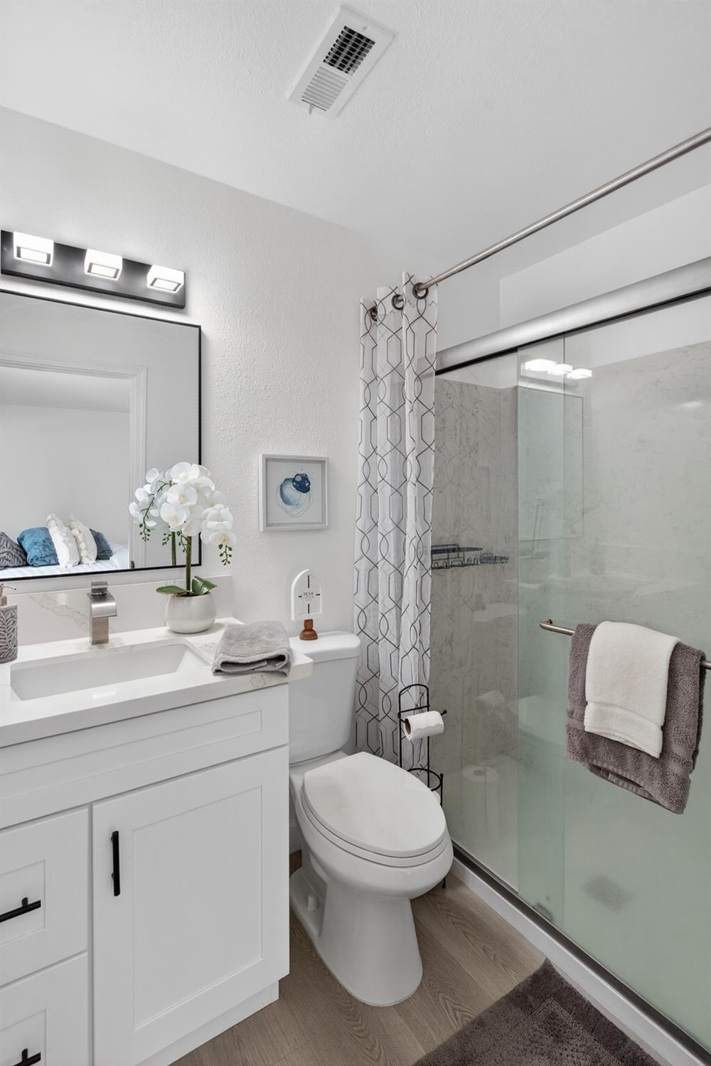 7821 SCOTTSDALE Drive