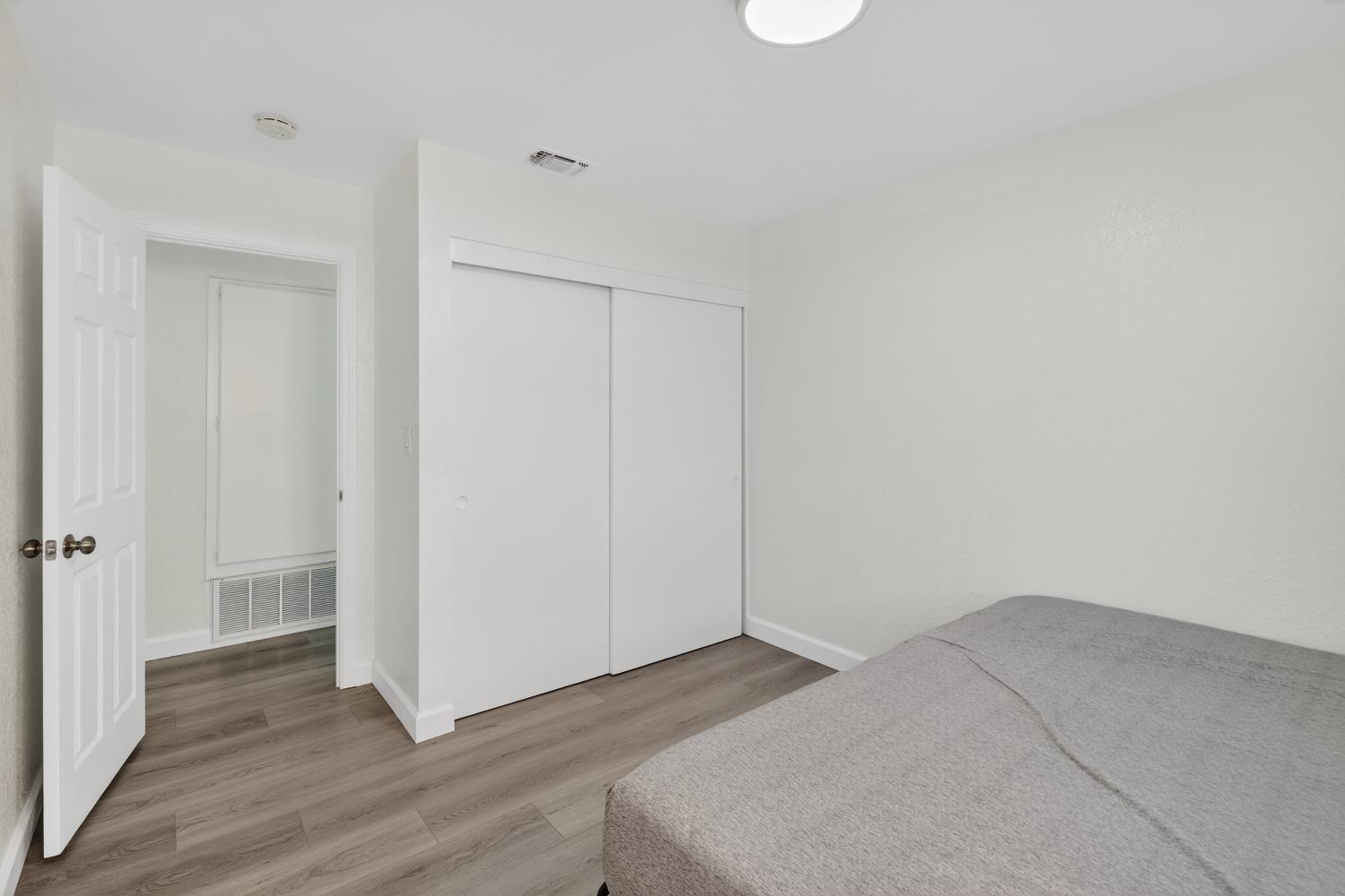 7821 SCOTTSDALE Drive