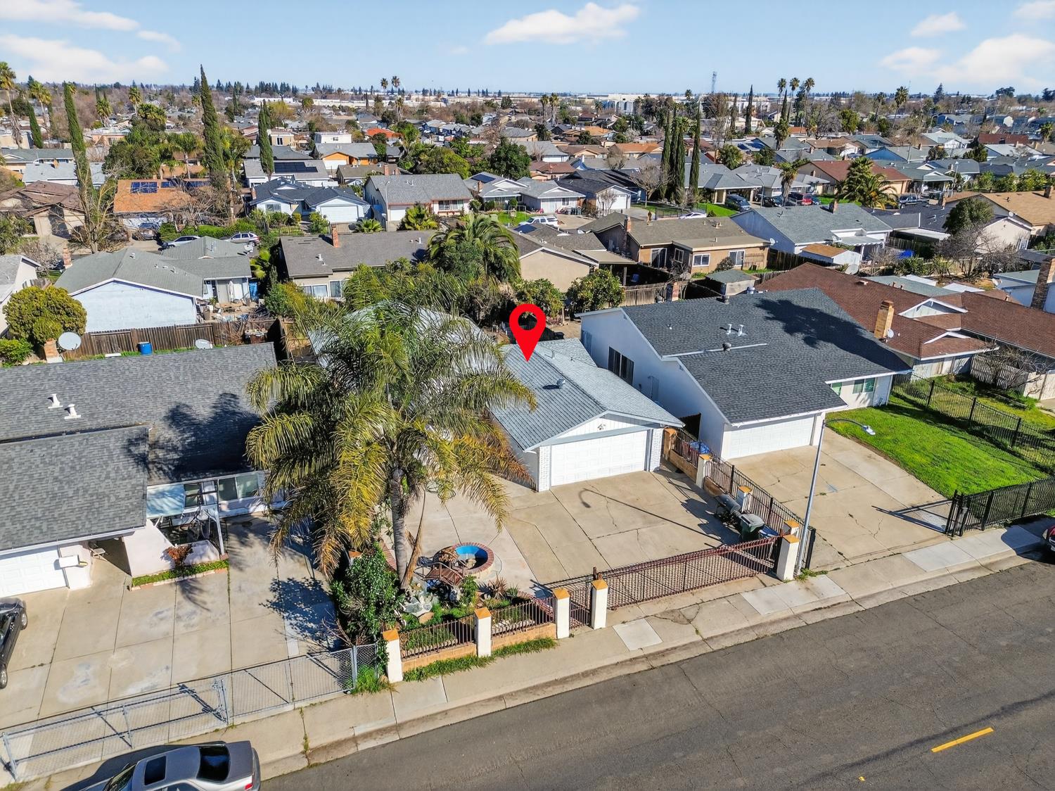 7821 SCOTTSDALE Drive