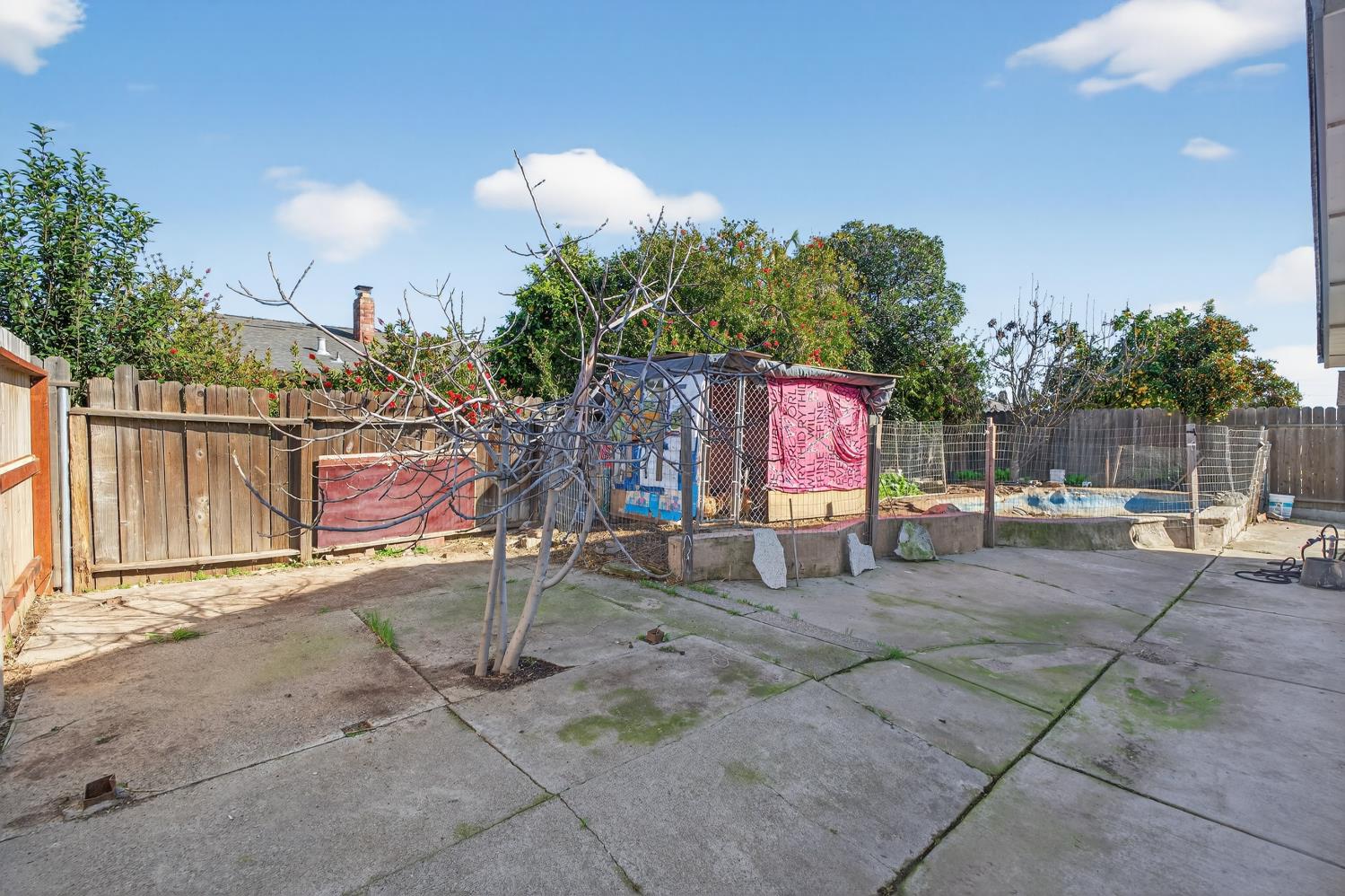 7821 SCOTTSDALE Drive