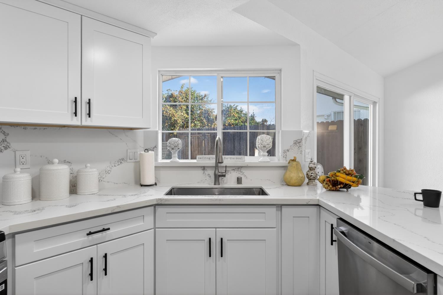 7821 SCOTTSDALE Drive