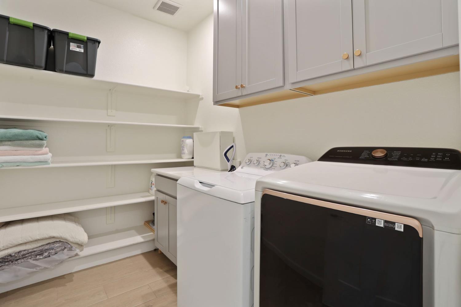 7501 Redwood Ivy Way