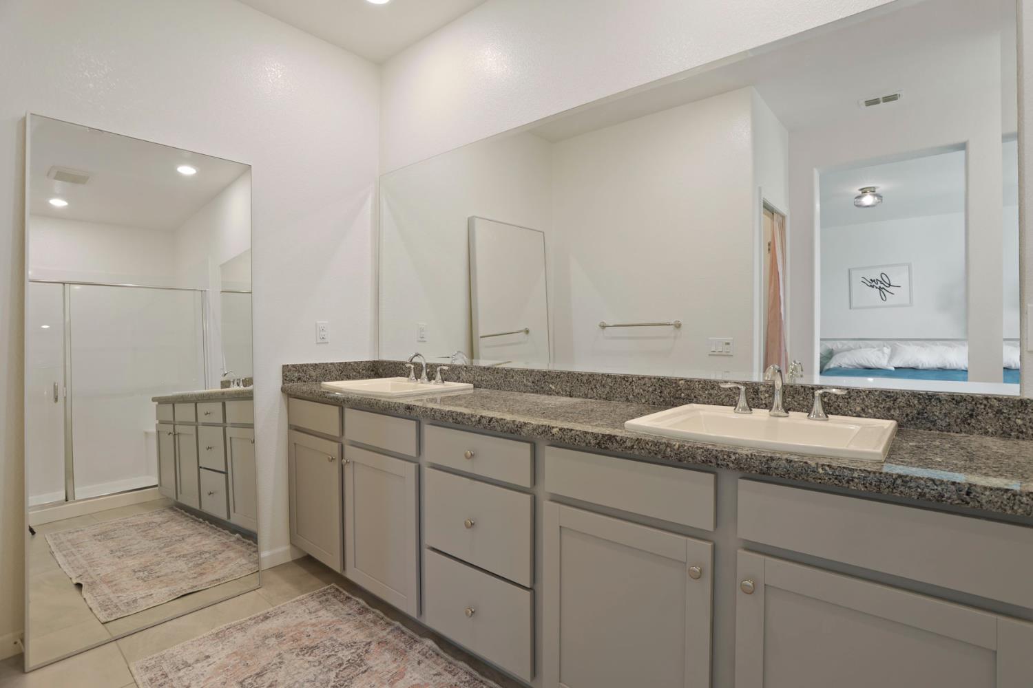 7501 Redwood Ivy Way