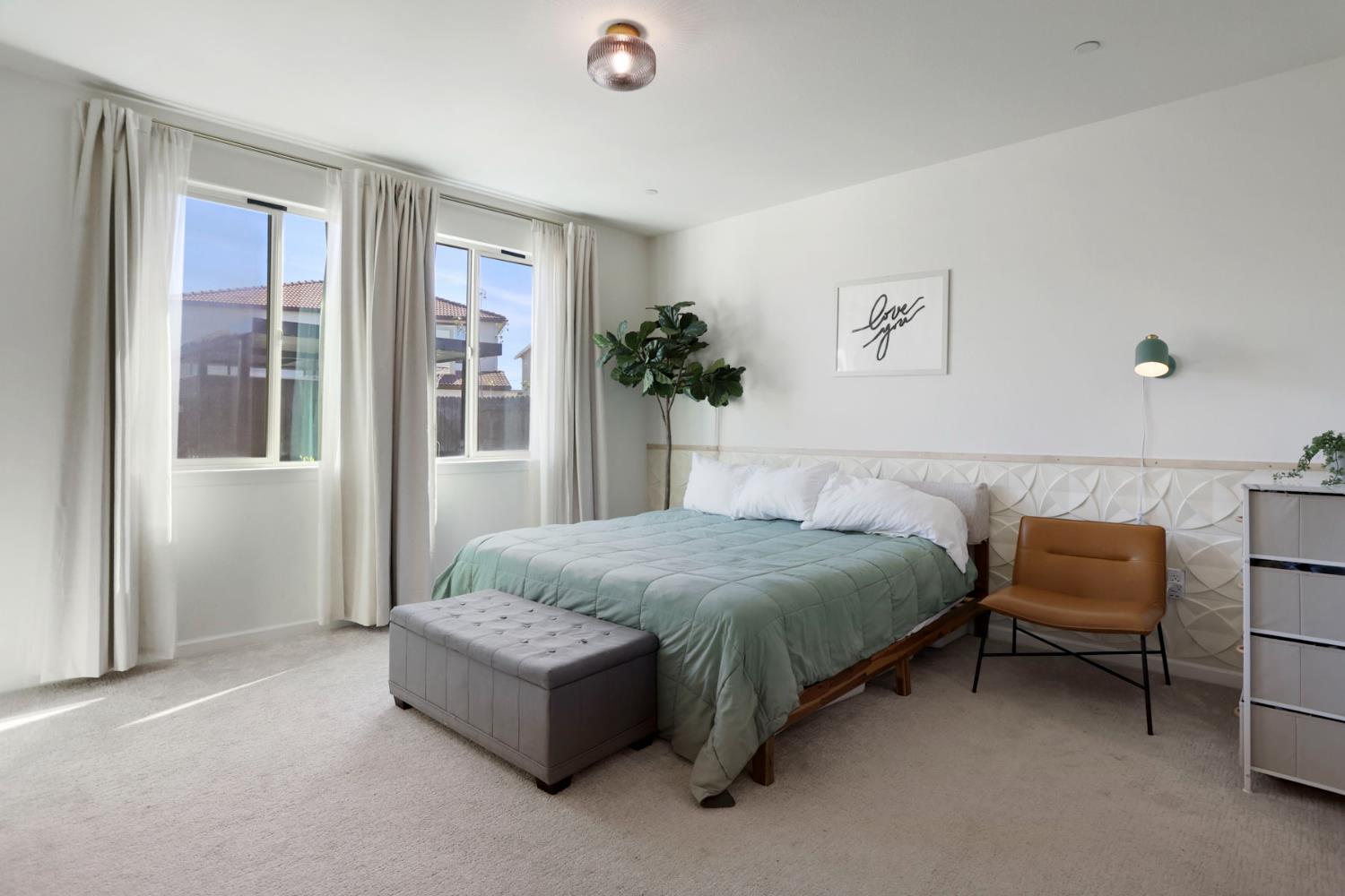 7501 Redwood Ivy Way