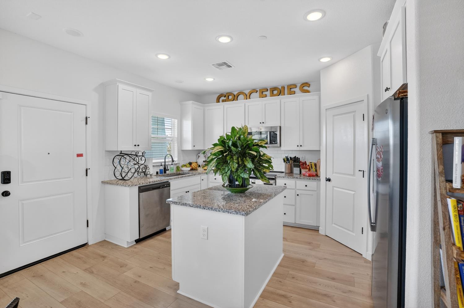 12175 Coal Creek Way