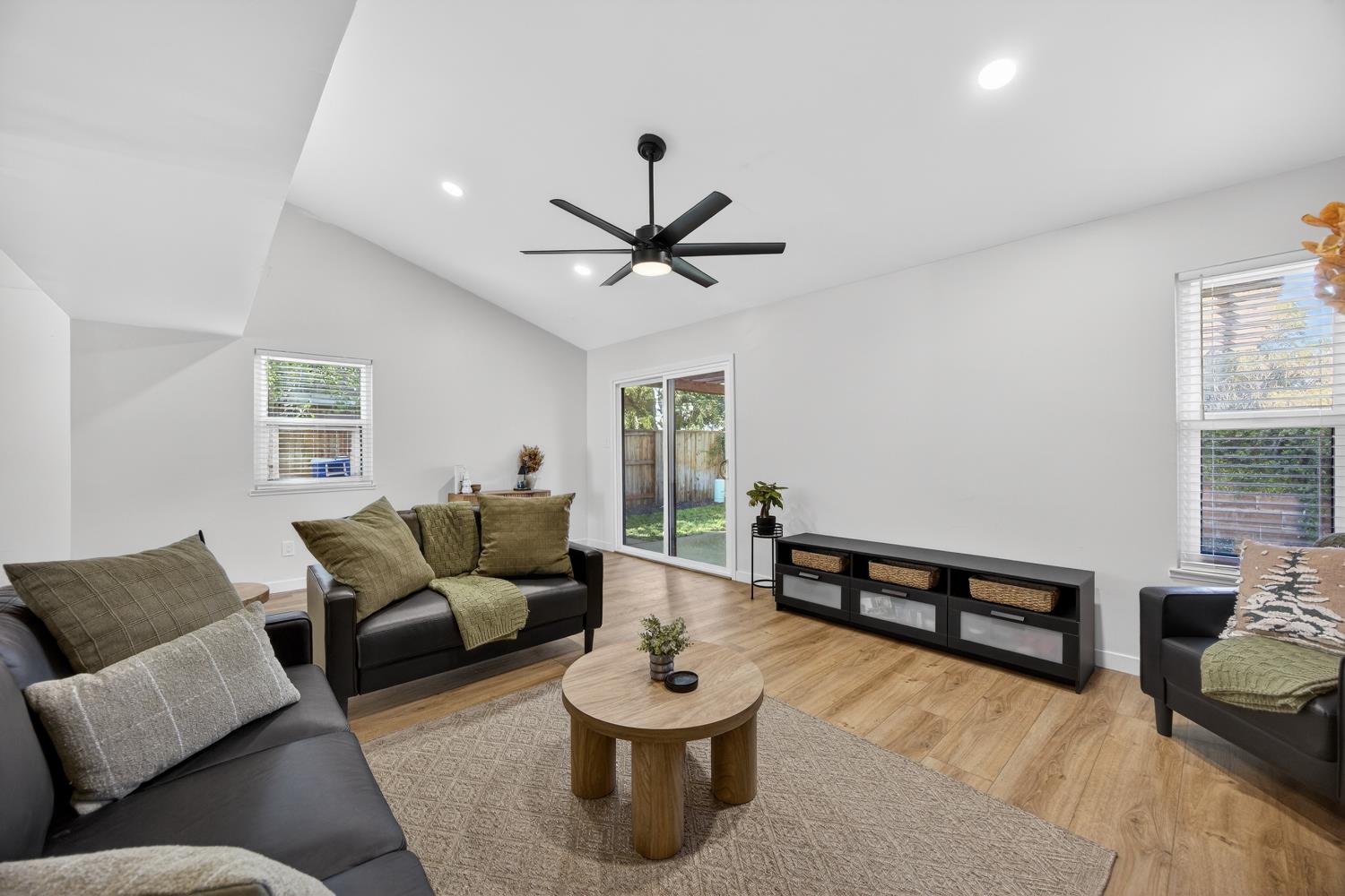 27 Park West Court