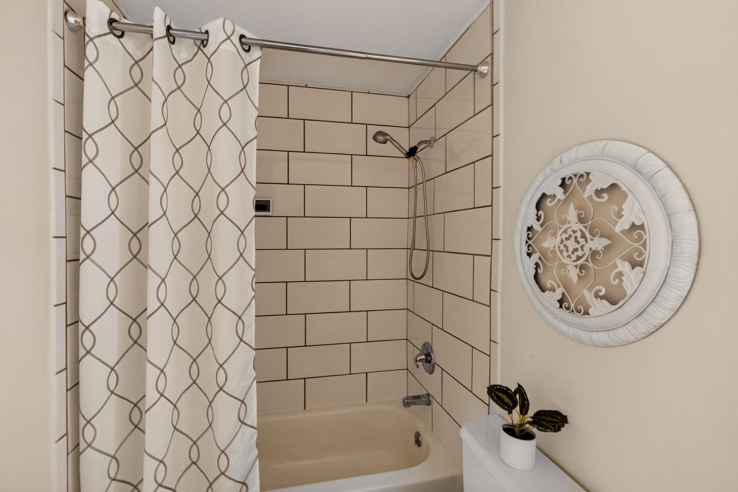 8240 Bedford Cove Way