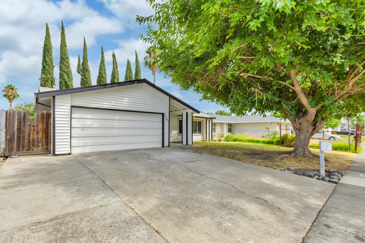 7843 Deer Creek Drive