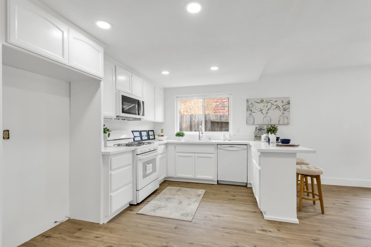 7843 Deer Creek Drive