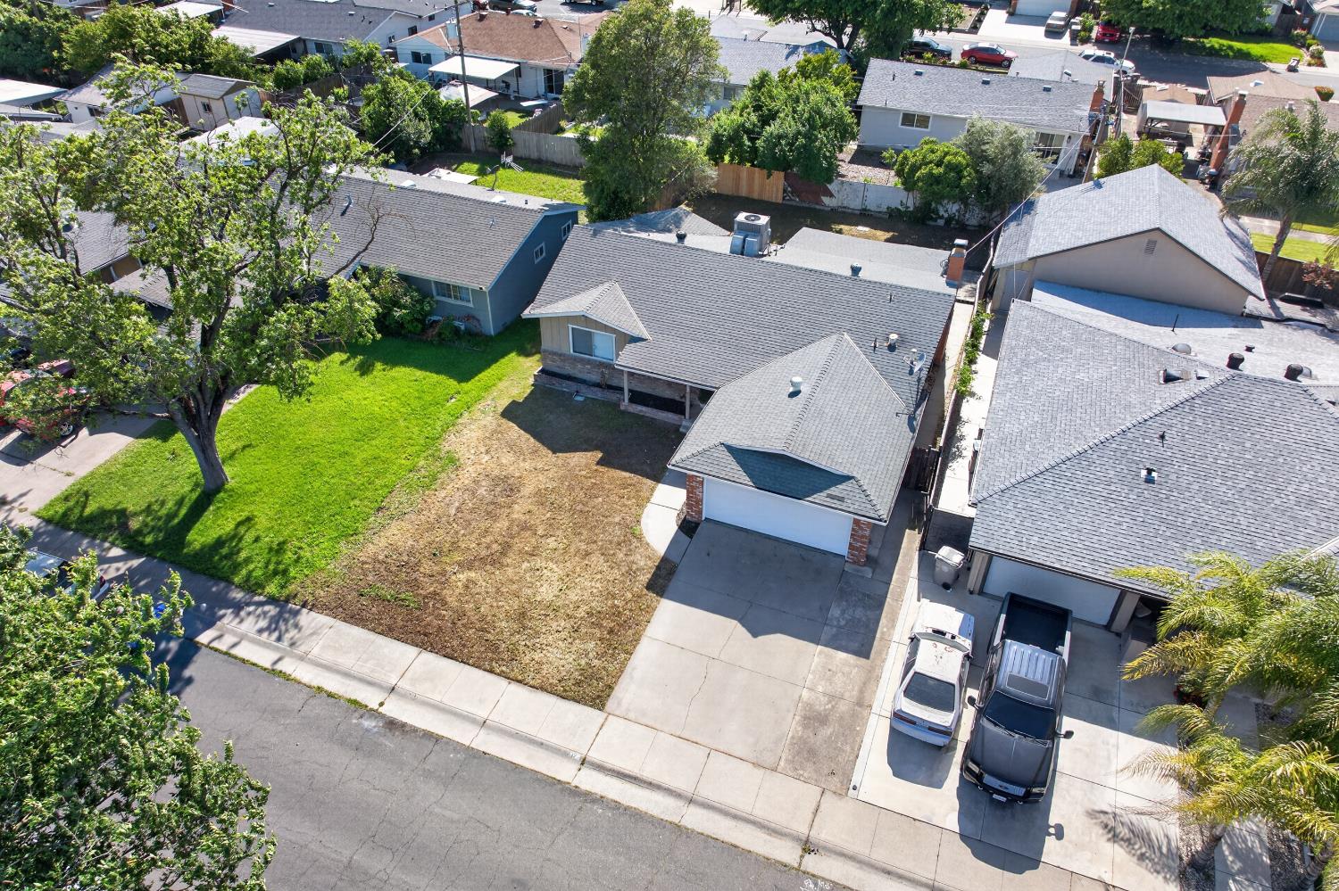 7512 Rubens Parkway