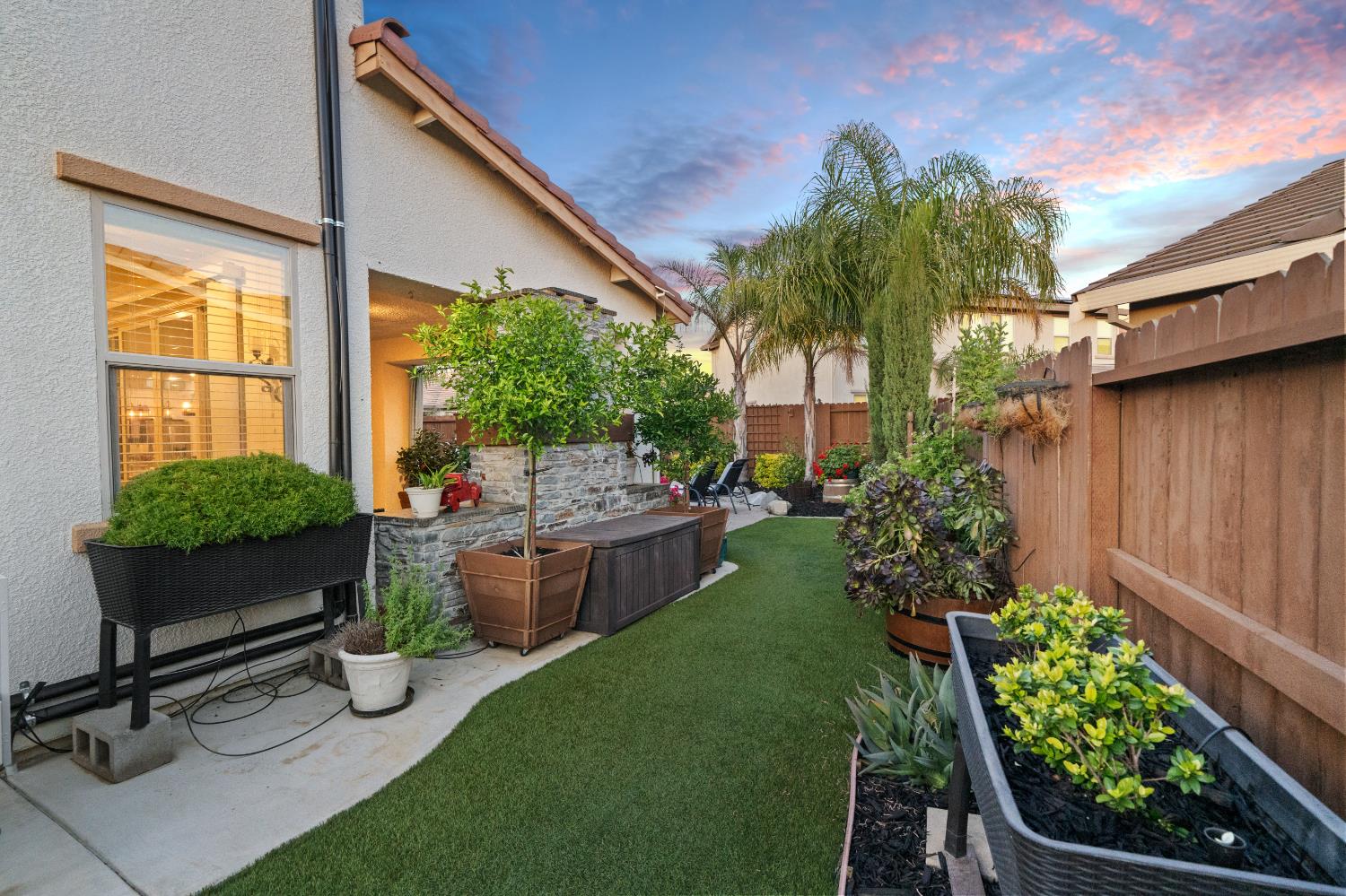 9331 Coral Bell Way