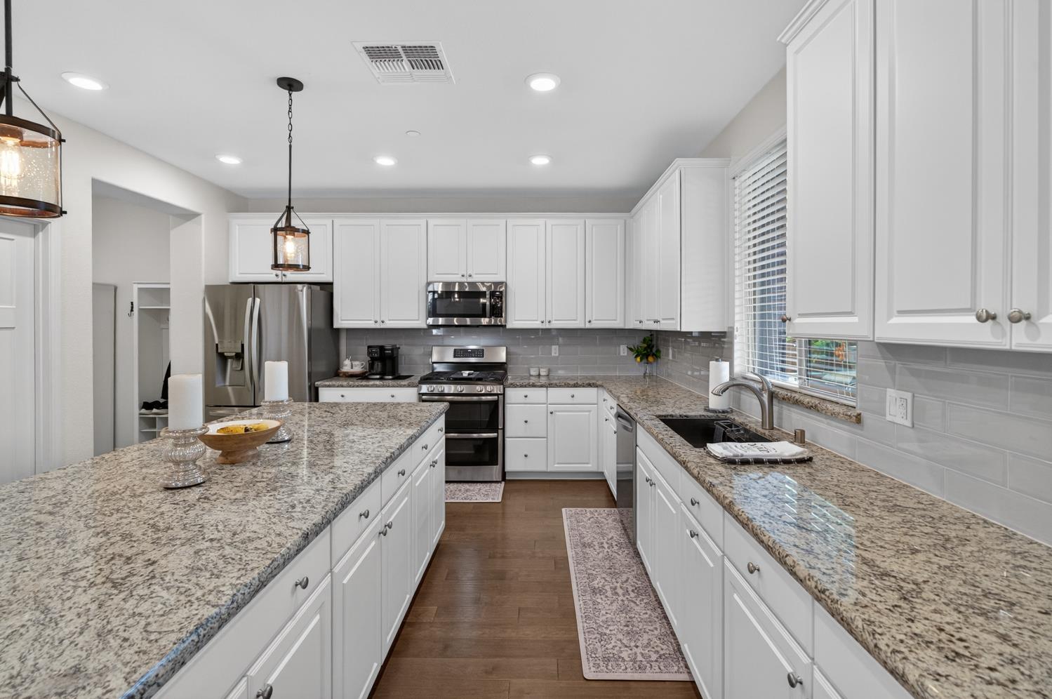 9331 Coral Bell Way