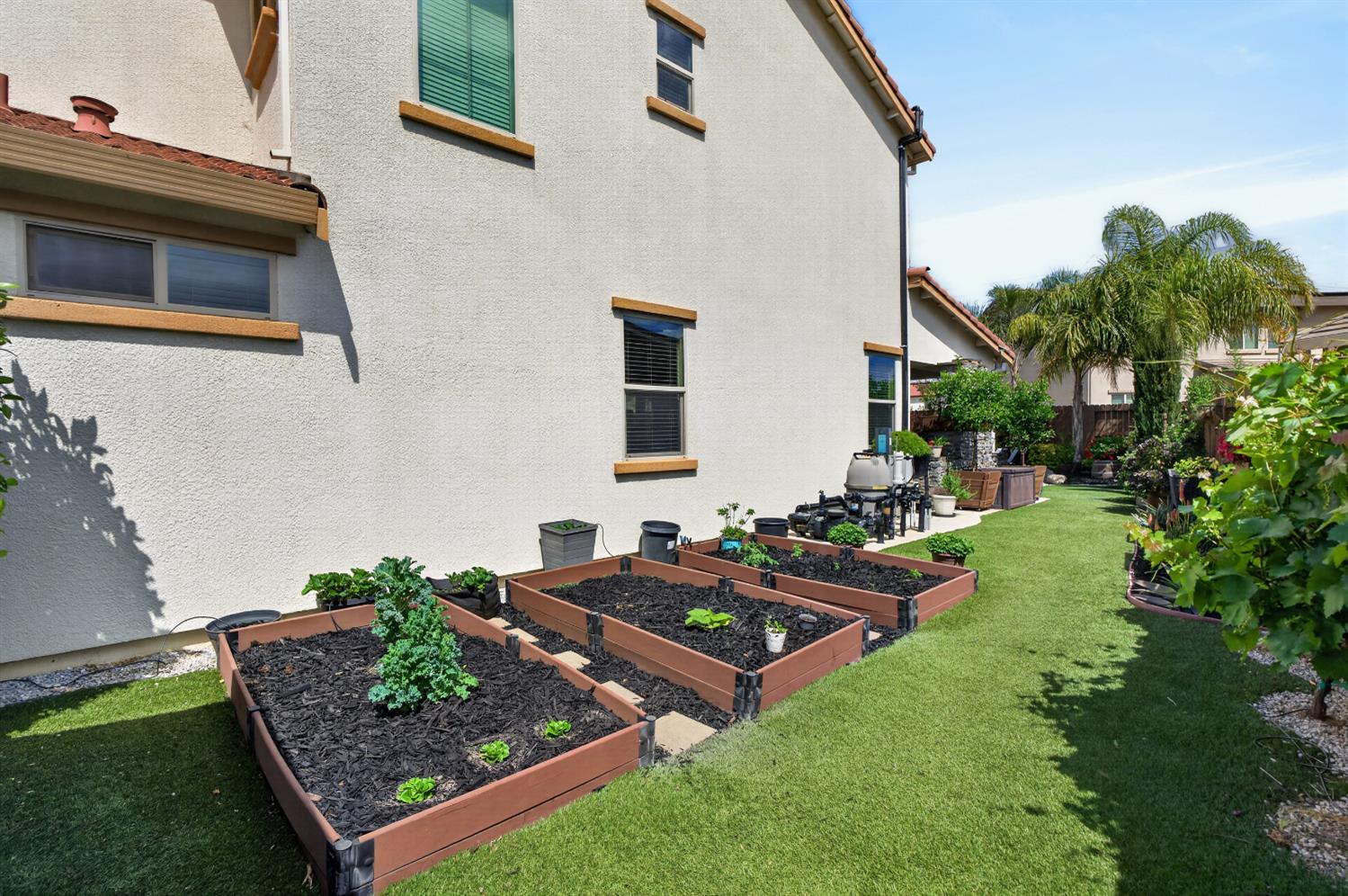 9331 Coral Bell Way