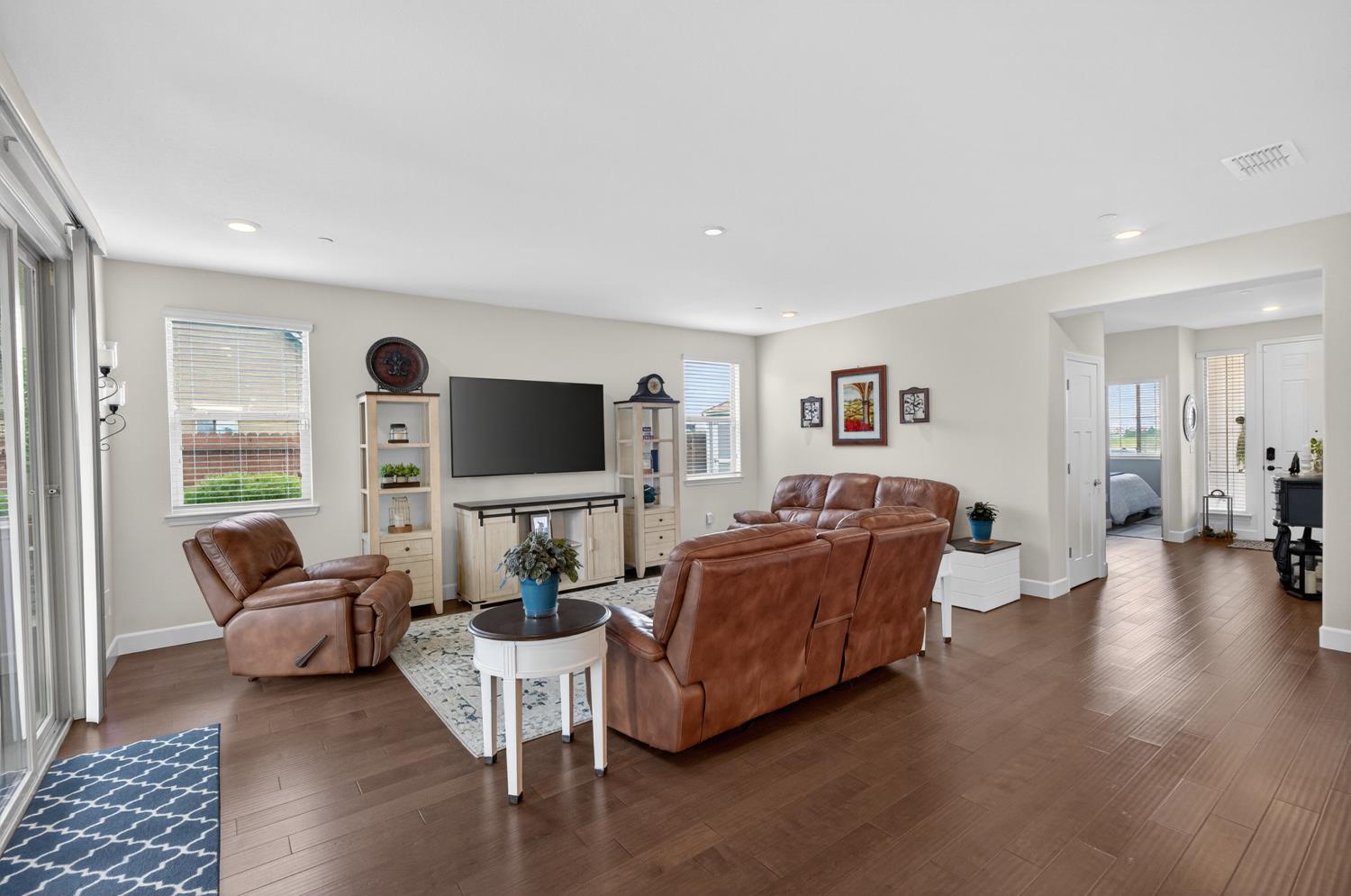 9331 Coral Bell Way