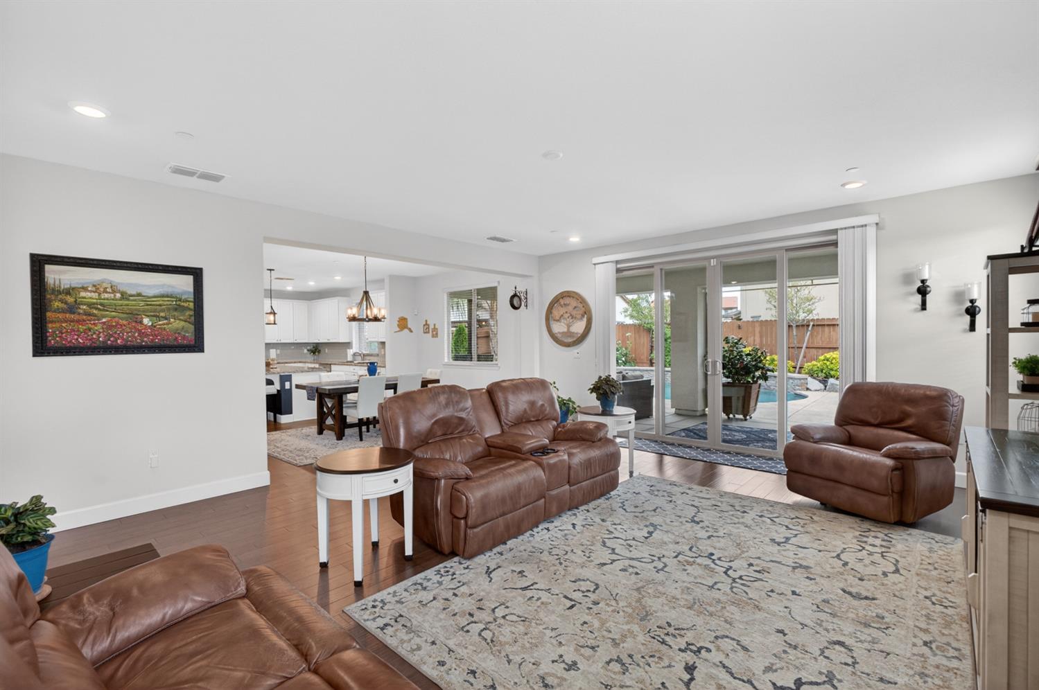 9331 Coral Bell Way