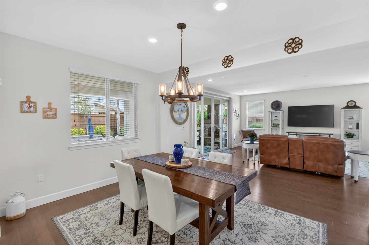 9331 Coral Bell Way