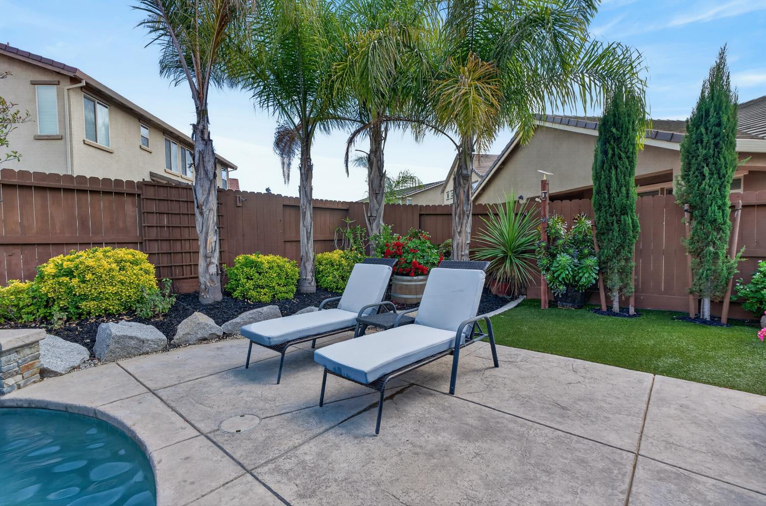 9331 Coral Bell Way