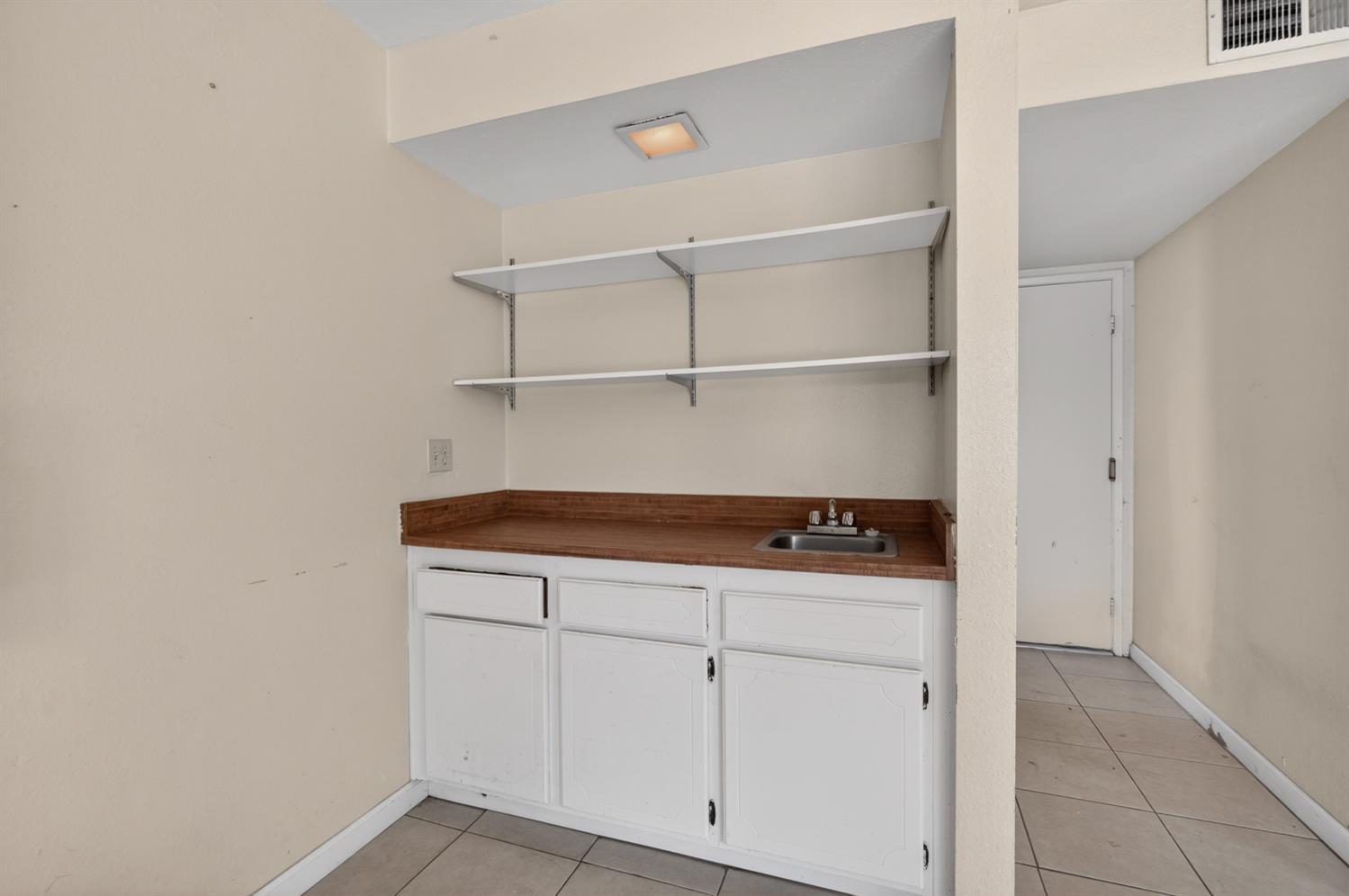 6875 Rancho Pico Way