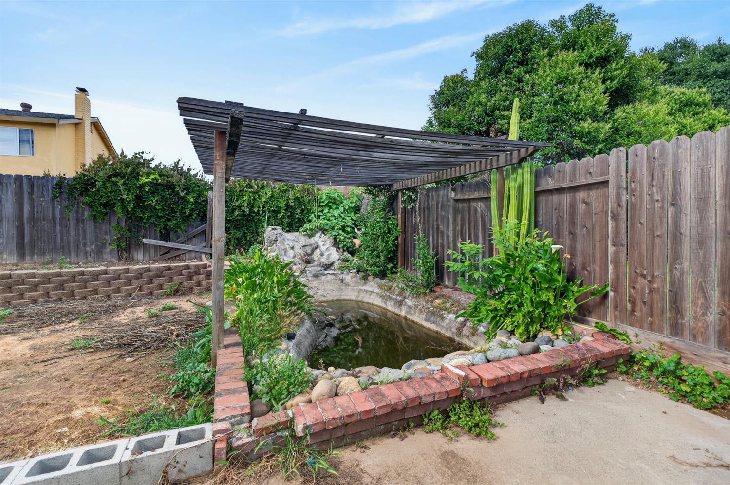6875 Rancho Pico Way