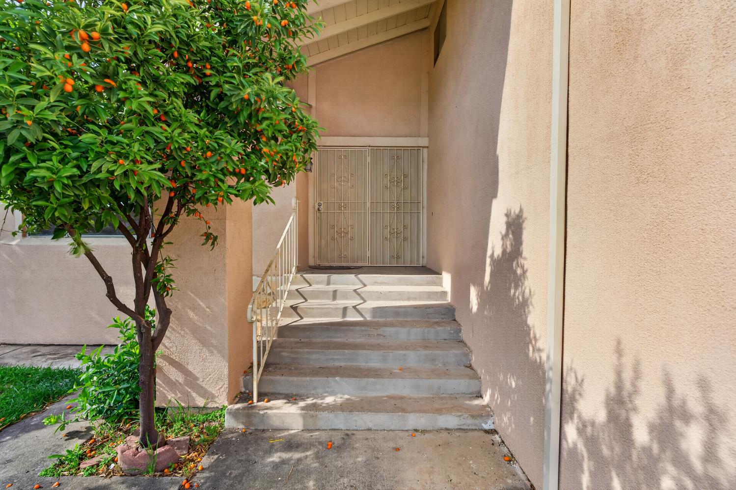6875 Rancho Pico Way