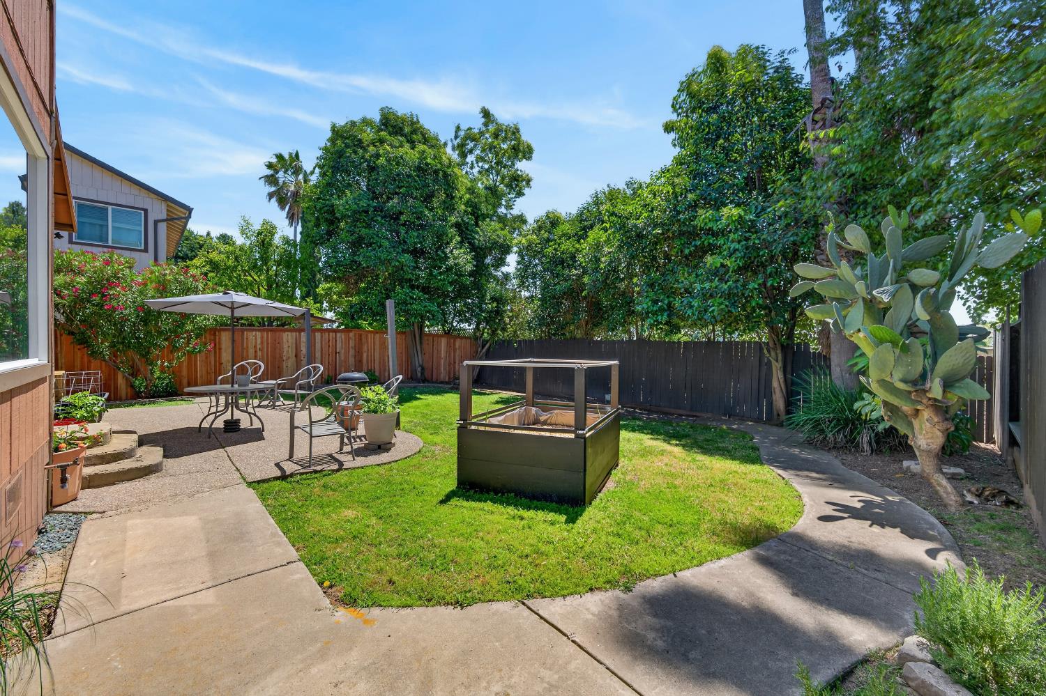 153 Creekside Circle